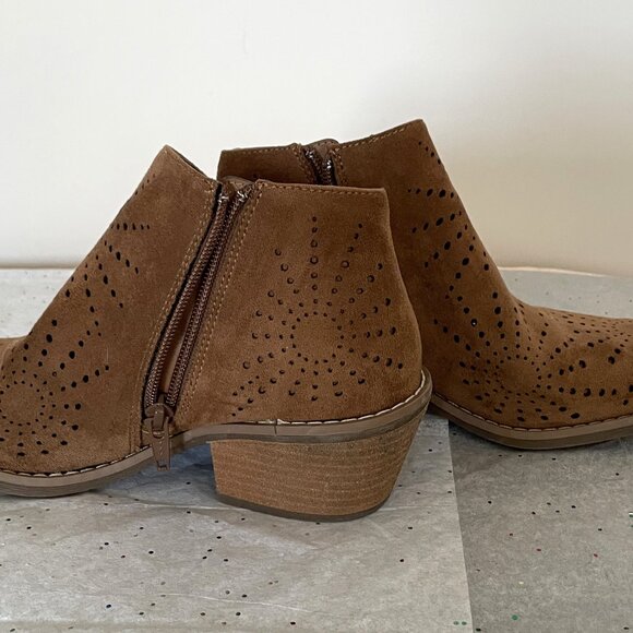 Women's Eürosoft Eurosoft Tulip Bootie Size 6.5 - Picture 3 of 9